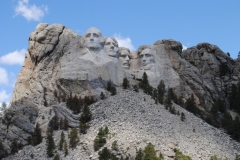 DSC_0107-These-presidents-were-selected-by-Borglum-because-of-their-role-in-preserving-the-Republic-and-expanding-its-territory.